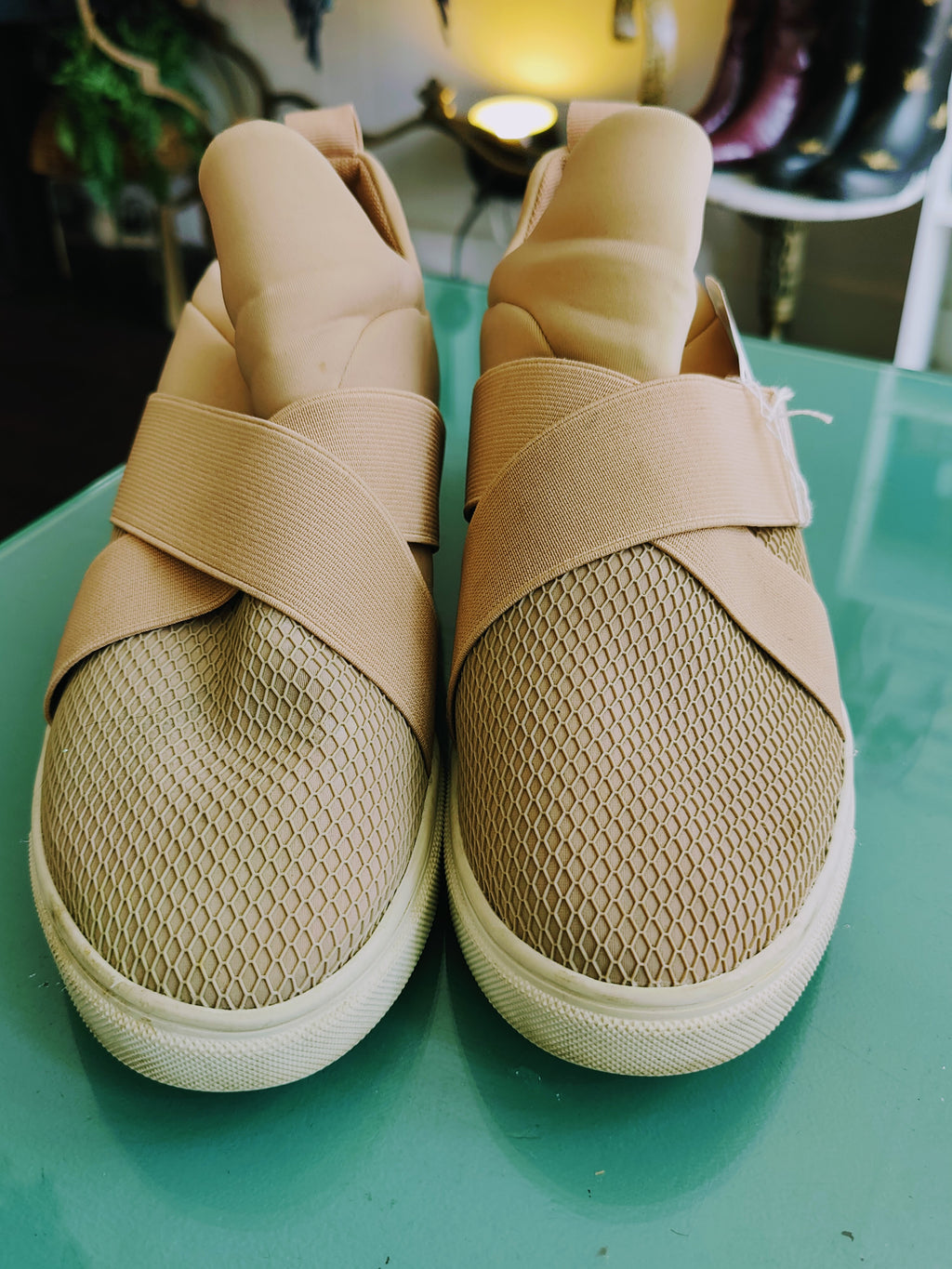 Neutral Colored Steve Madden Shoes, size 9.5
