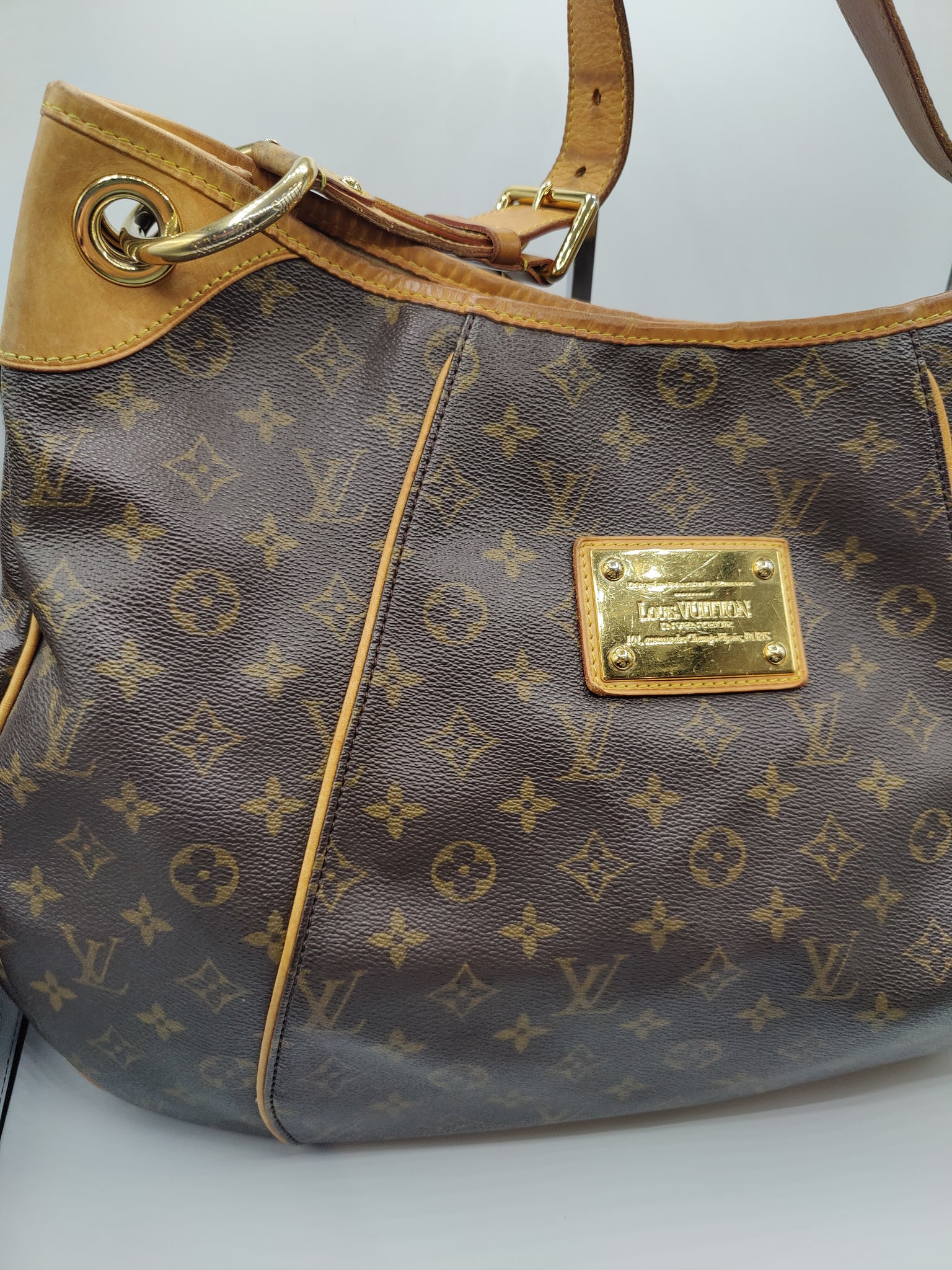Louis Vuitton Galliera Shoulder Bag