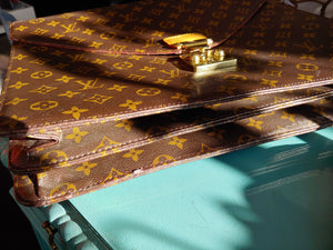 Louis Vuitton Serviette Conseiller Briefcase