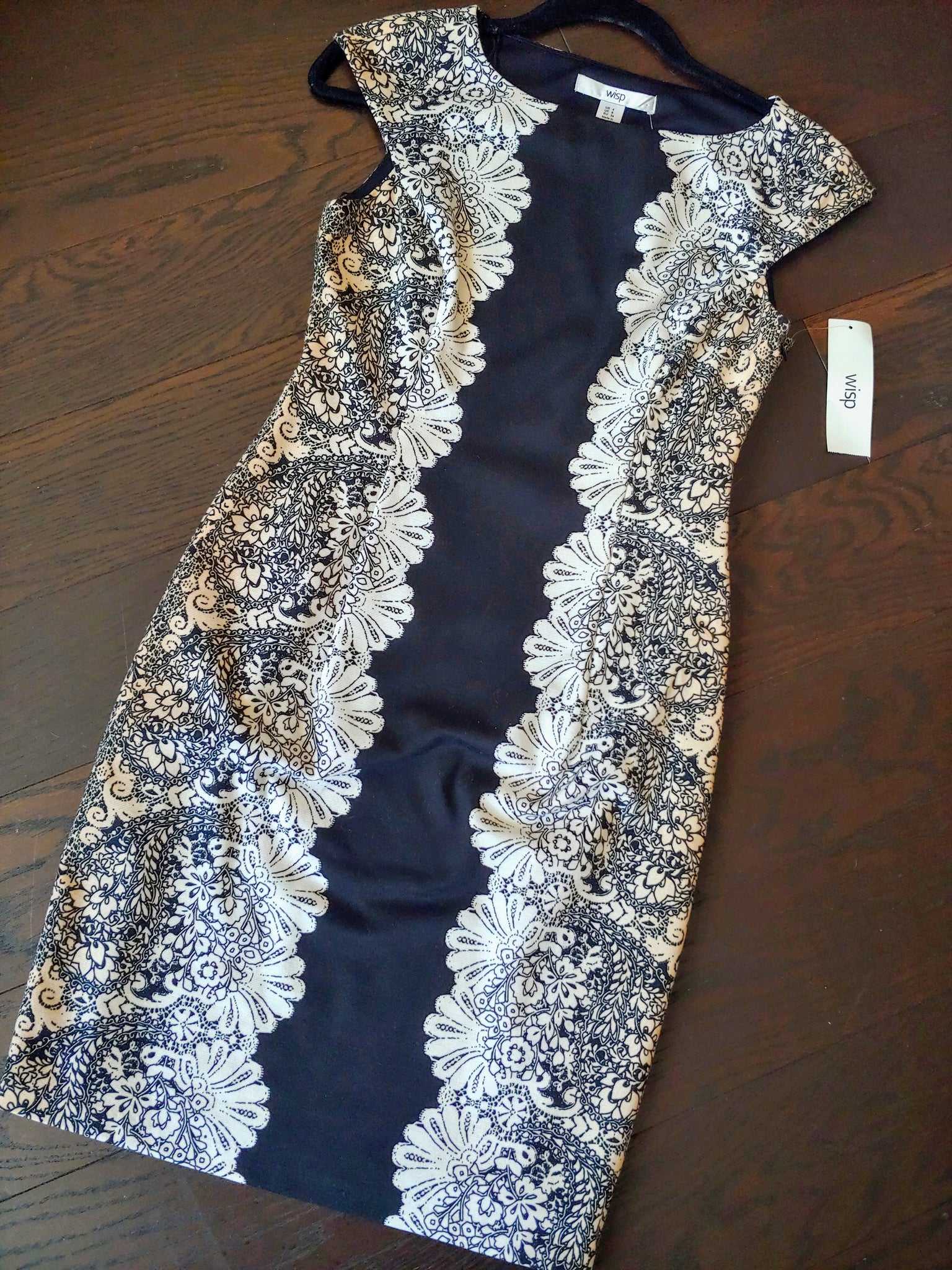 Black & White Wisp Dress, size 4