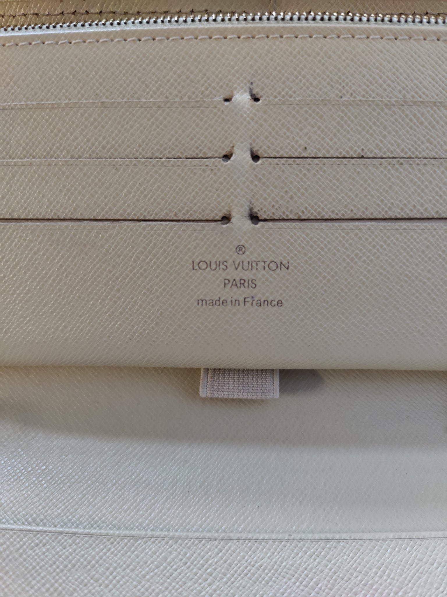 Louis Vuitton Damier Azur Wallet – La Petite Boutique Winthrop